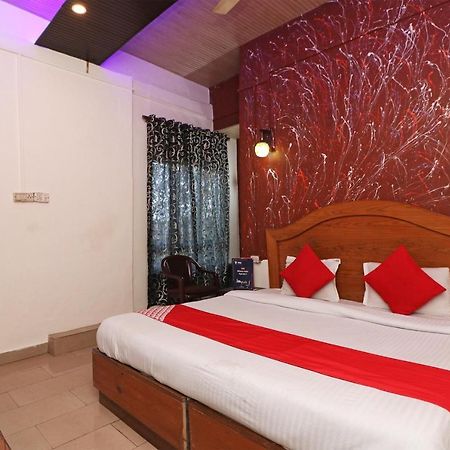 OYO 72429 New Abhinandan Hotel Amroha Buitenkant foto