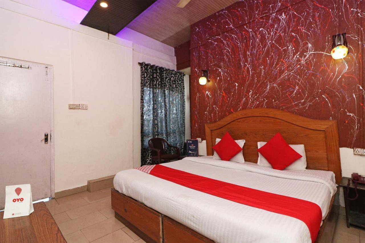 OYO 72429 New Abhinandan Hotel Amroha Buitenkant foto
