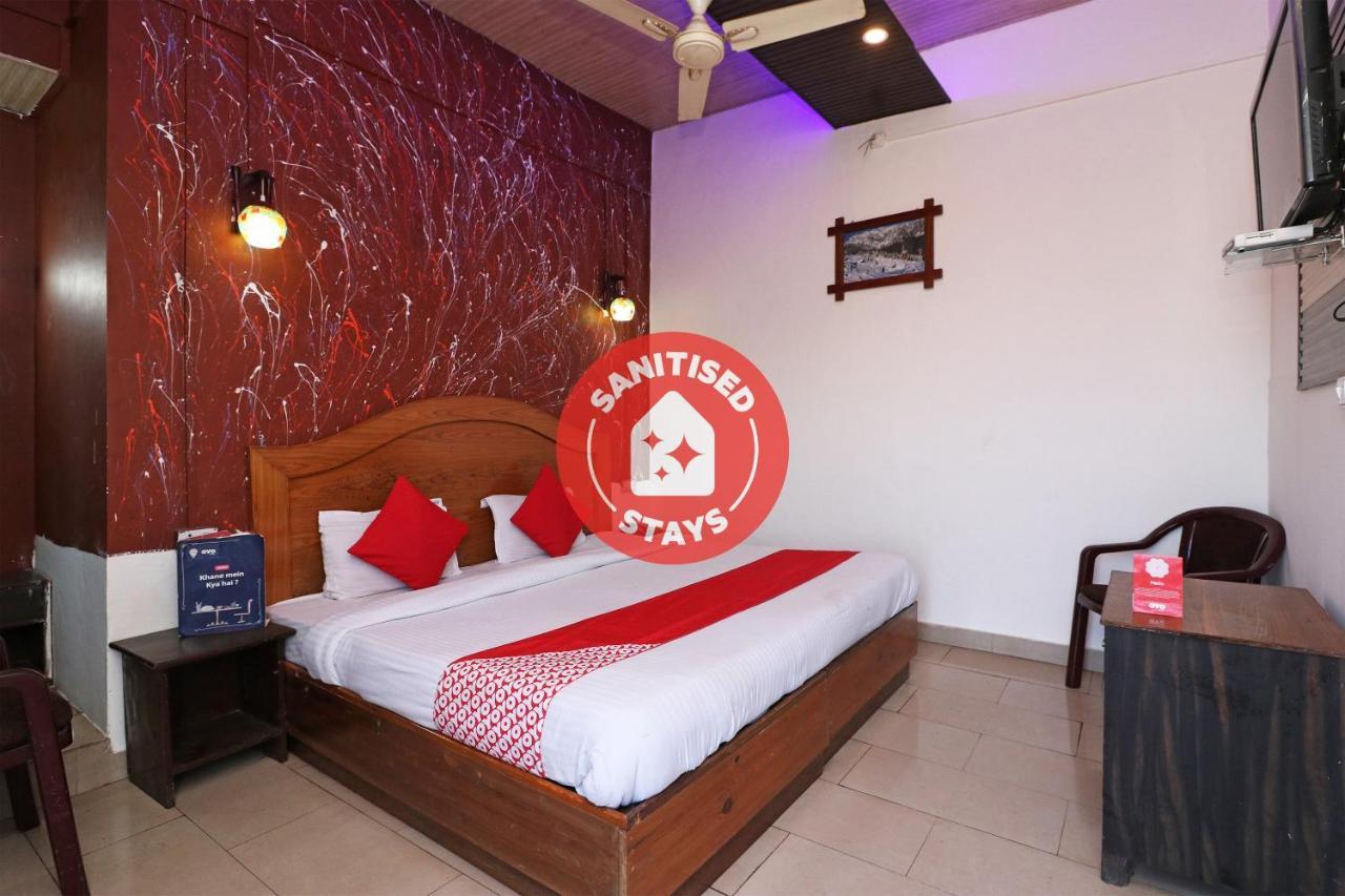 OYO 72429 New Abhinandan Hotel Amroha Buitenkant foto