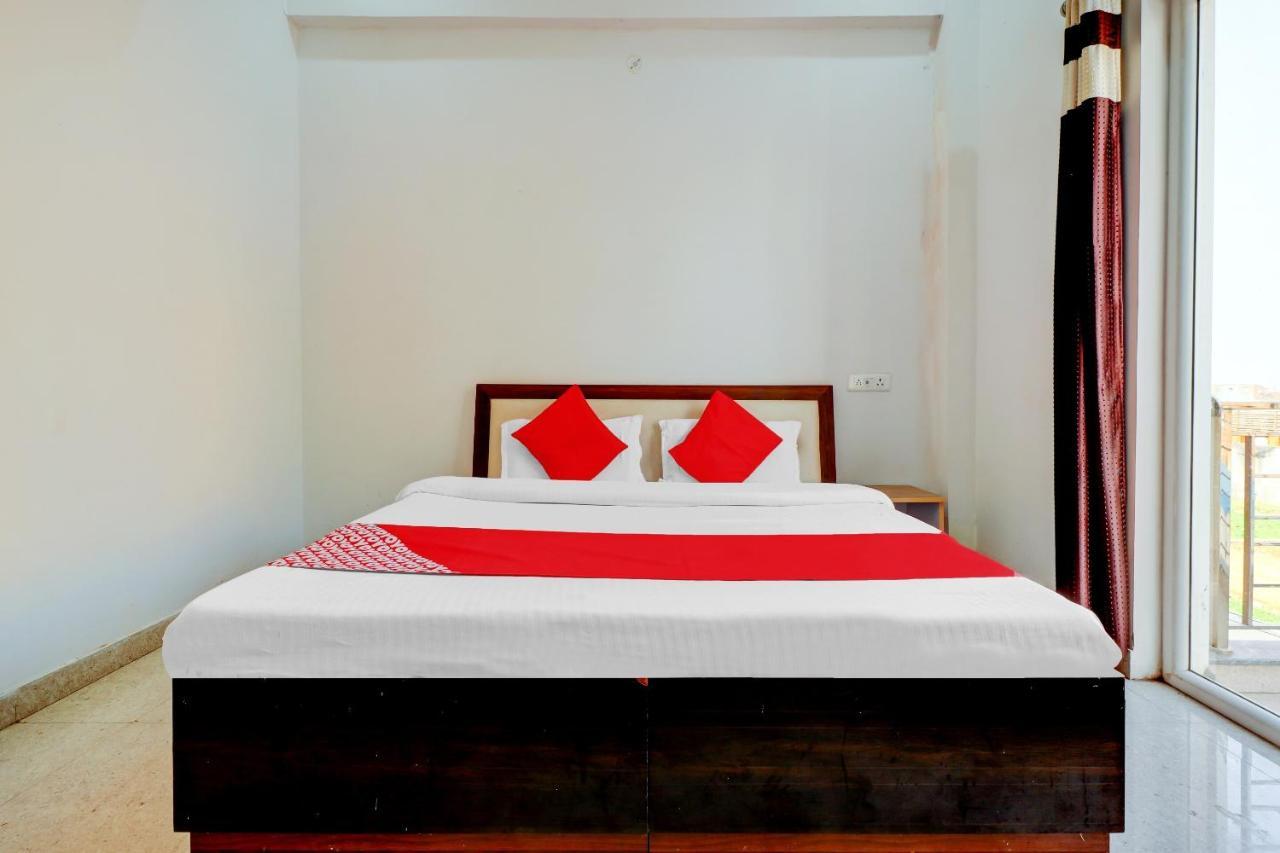 OYO 72429 New Abhinandan Hotel Amroha Buitenkant foto